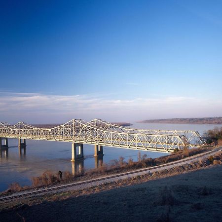 The Bridges Hotel Natchez Bagian luar foto